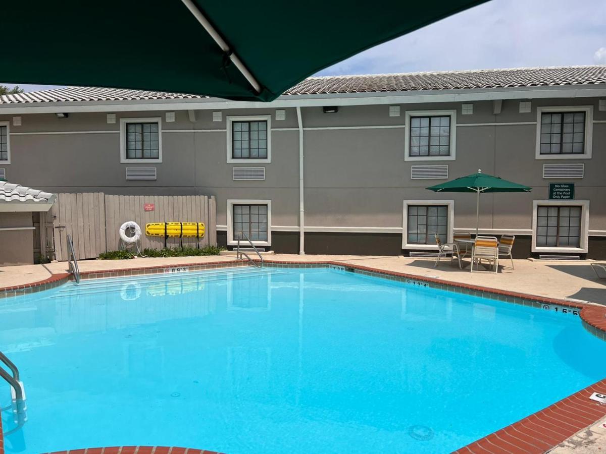 La Quinta Inn Lexington-Horse Park מראה חיצוני תמונה