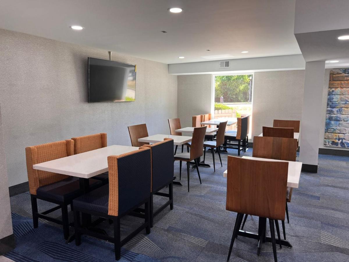La Quinta Inn Lexington-Horse Park מראה חיצוני תמונה