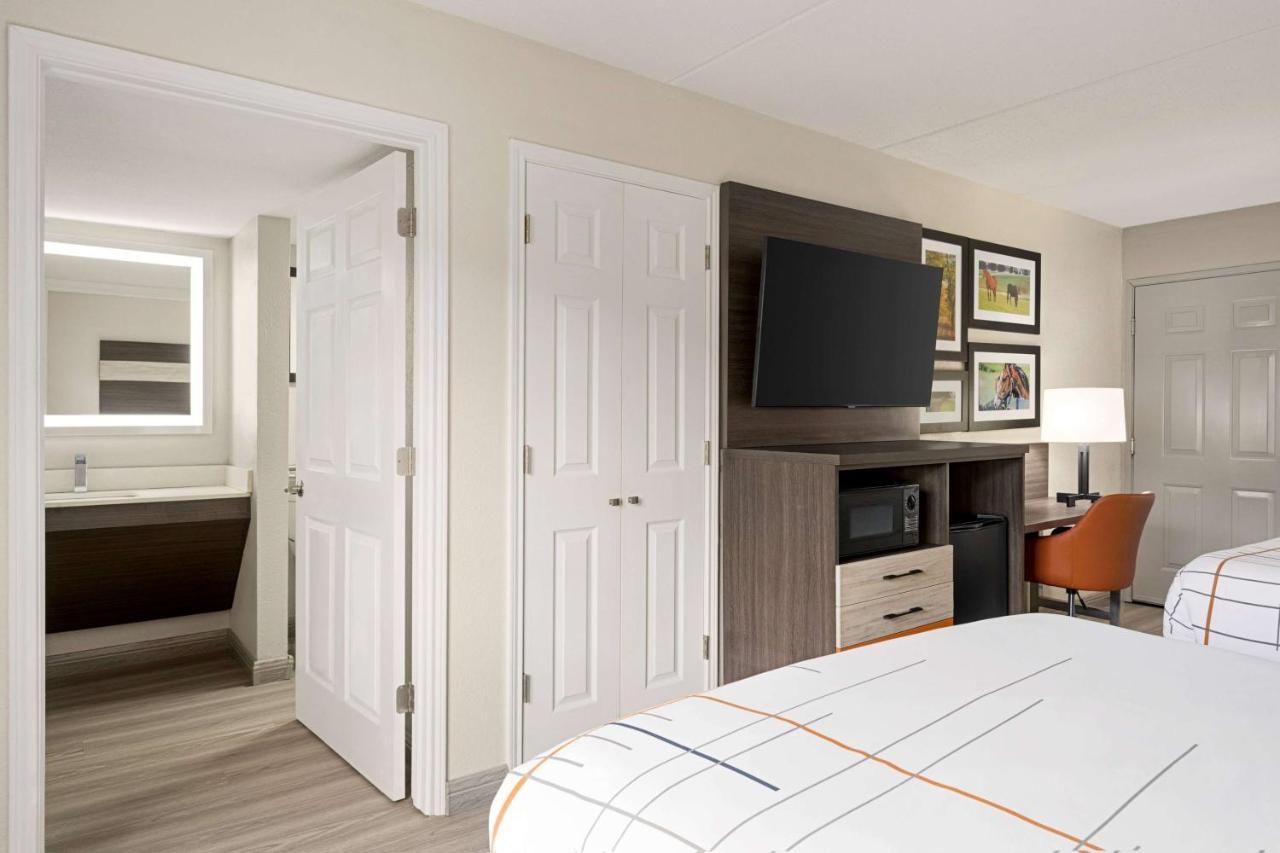 La Quinta Inn Lexington-Horse Park מראה חיצוני תמונה