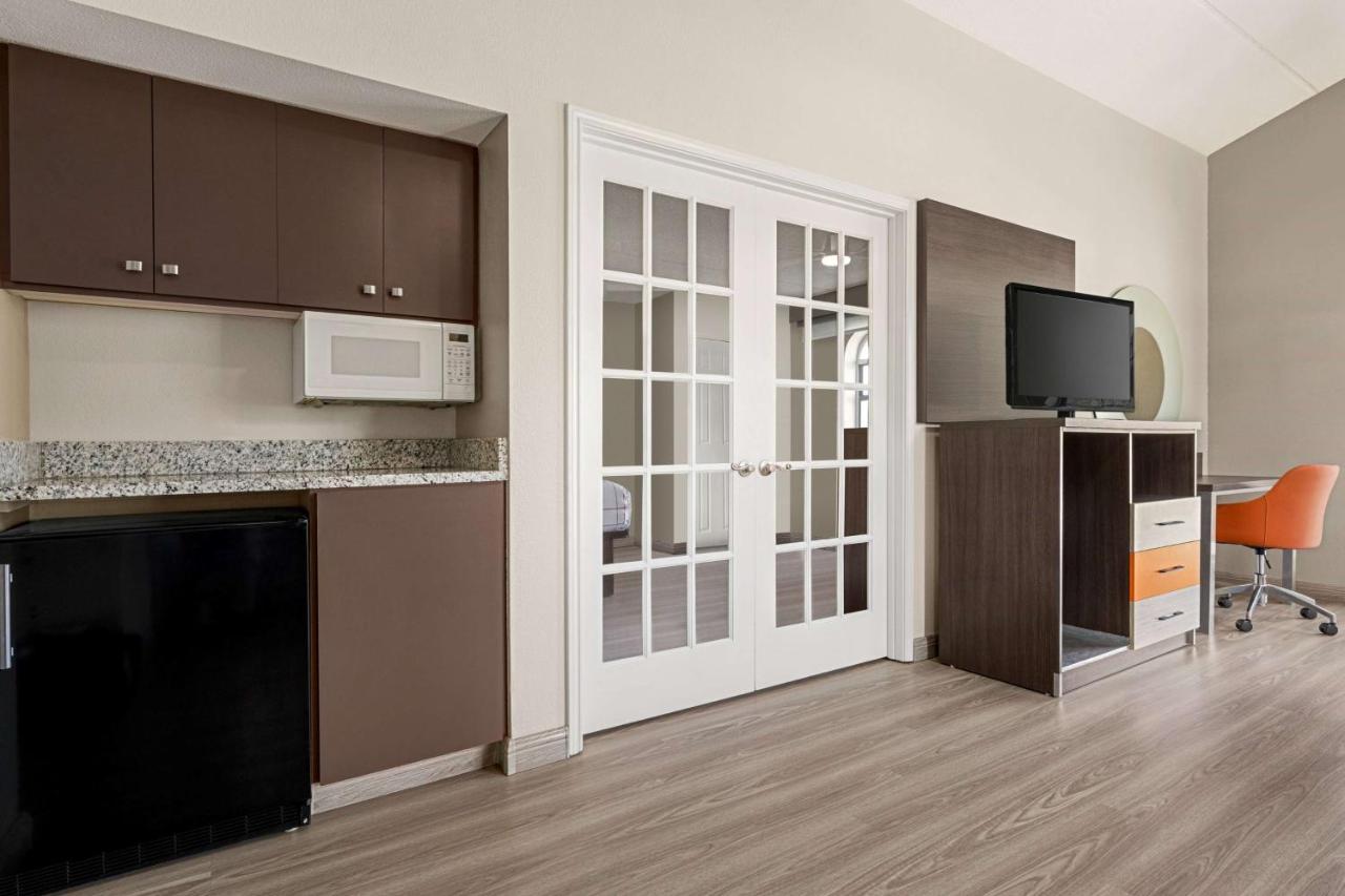 La Quinta Inn Lexington-Horse Park מראה חיצוני תמונה